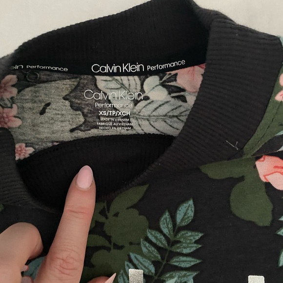 Calvin Klein Performance Tee NWT - Picture 4 of 4